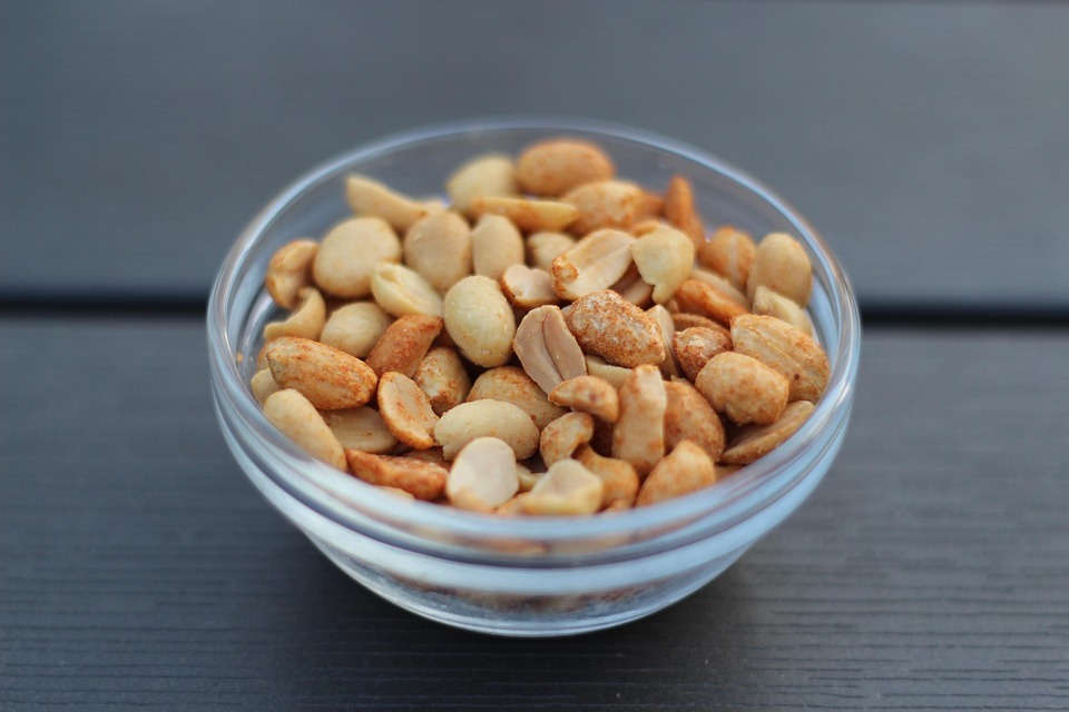 Half Blanched Peanuts